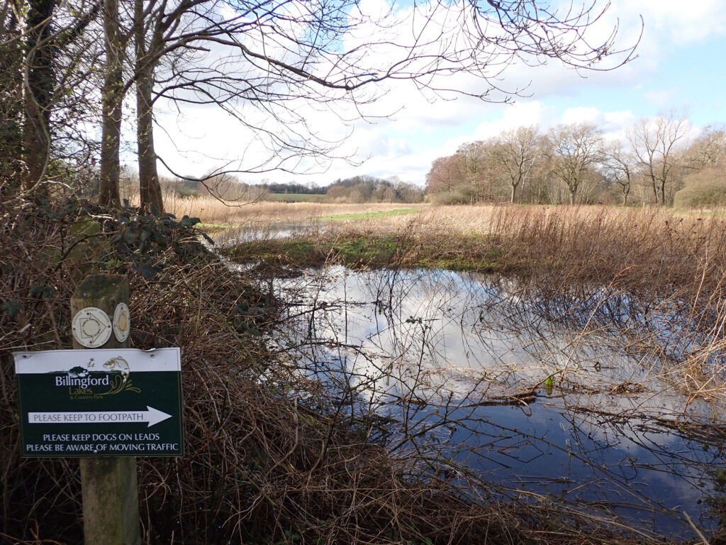 misleading Keep to Footpath sign in front of open access land